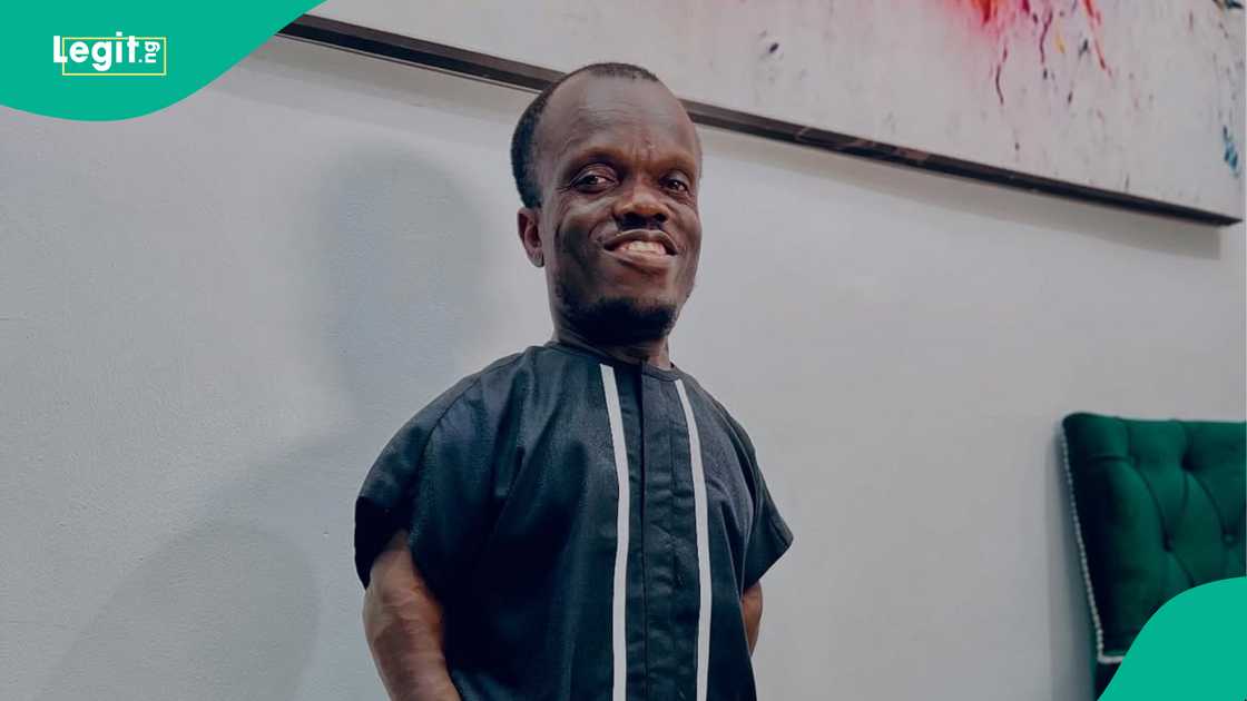 Nkubi and wife goes to the beach, video emerge