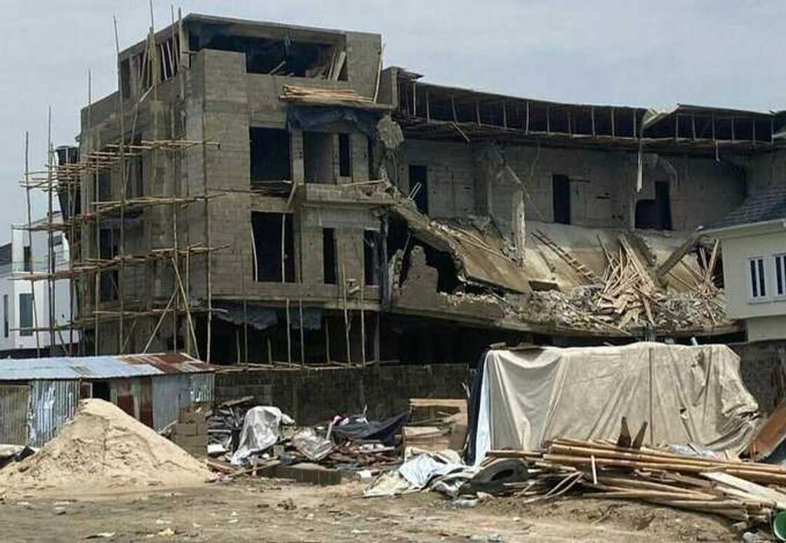 Fear looms as another 2-storey building collapses in Lagos Fear looms as another 2-storey building collapses in Lagos