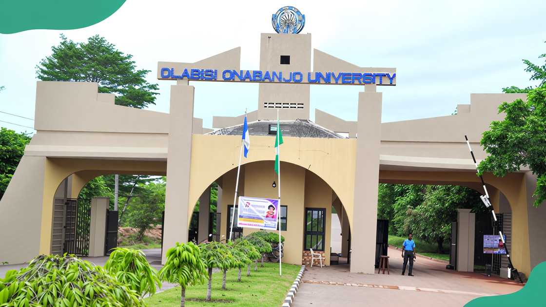 Olabisi Onabanjo University (OOU), Ago-Iwoye main gate. Olabisi Onabanjo University (OOU), Ago-Iwoye main gate.