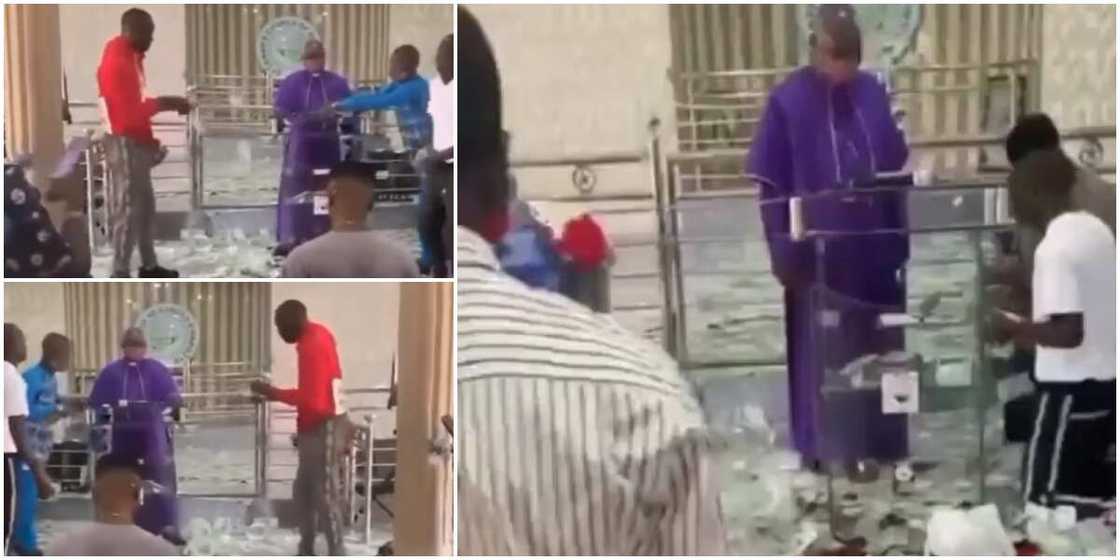 Reactions as young boys rain money on the altar, leaves priest confused in video Reactions as young boys rain money on the altar, leaves priest confused in video