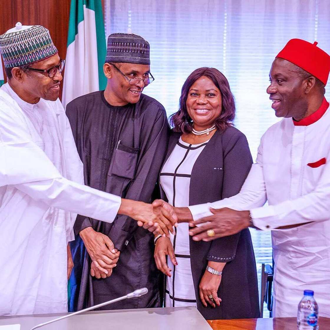 Buhari da gwamnan Anambra mai jiran gado Buhari da gwamnan Anambra mai jiran gado