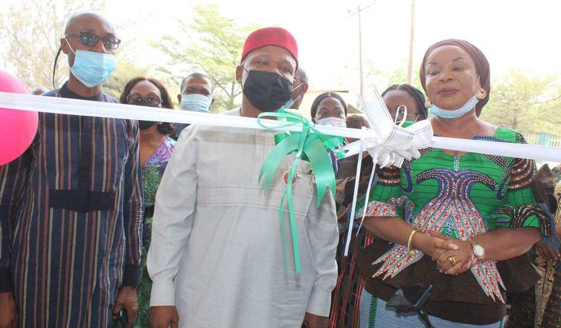 Gov Ugwuanyi Hands over Renovated Burnt Enugu INEC Office Gov Ugwuanyi Hands over Renovated Burnt Enugu INEC Office