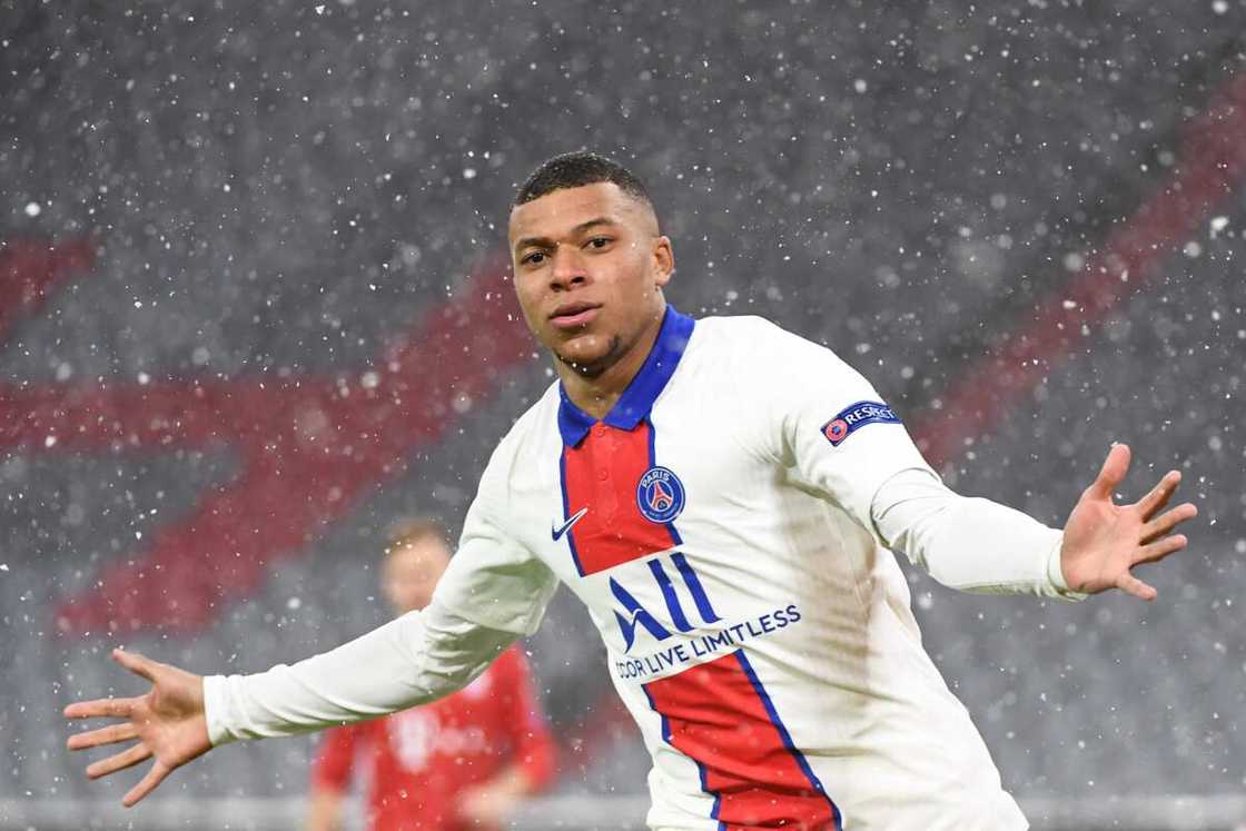 Mbappe. Mbappe.