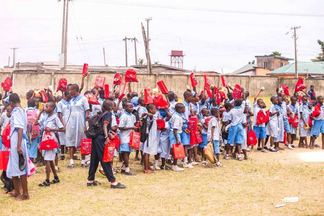 Love Always On: itel Donates Libraries, Educational Materials to Schools in Lagos and Kaduna