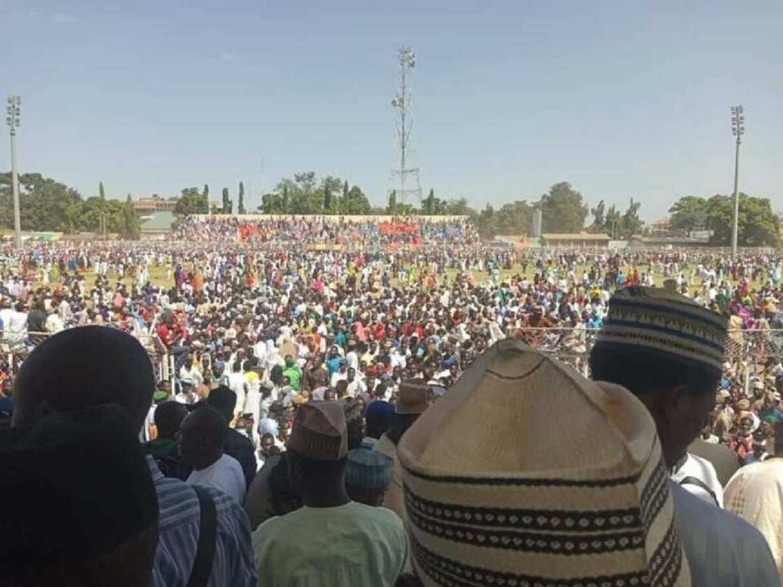 Hotunan yadda aka gudanar da shagalin bikin Maulidi a wasu jihohin Najeriya Hotunan yadda aka gudanar da shagalin bikin Maulidi a wasu jihohin Najeriya