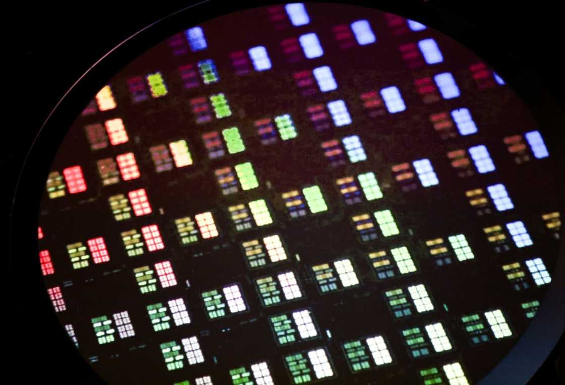Chip giants TSMC and Samsung rose after Donald Trump said firms that invest in the United States would not be hit with his threatened tariff Chip giants TSMC and Samsung rose after Donald Trump said firms that invest in the United States would not be hit with his threatened tariff