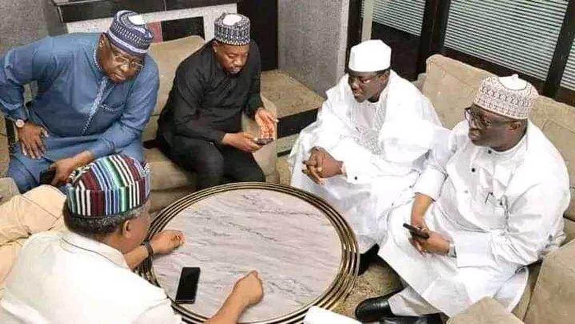 Yan takarar gwamna a PDP. Yan takarar gwamna a PDP.