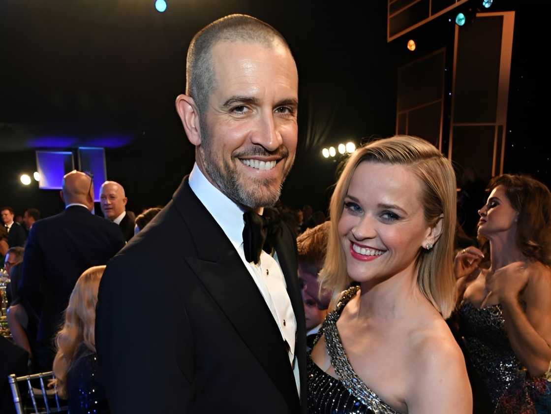 Jim Toth and Reese Witherspoon Jim Toth and Reese Witherspoon