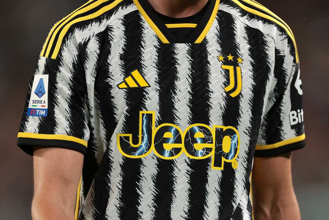 Who sold the most football jerseys in 24 hours? Who sold the most football jerseys in 24 hours?