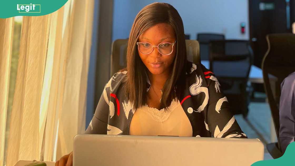 FairMoney customer care in an office FairMoney customer care in an office