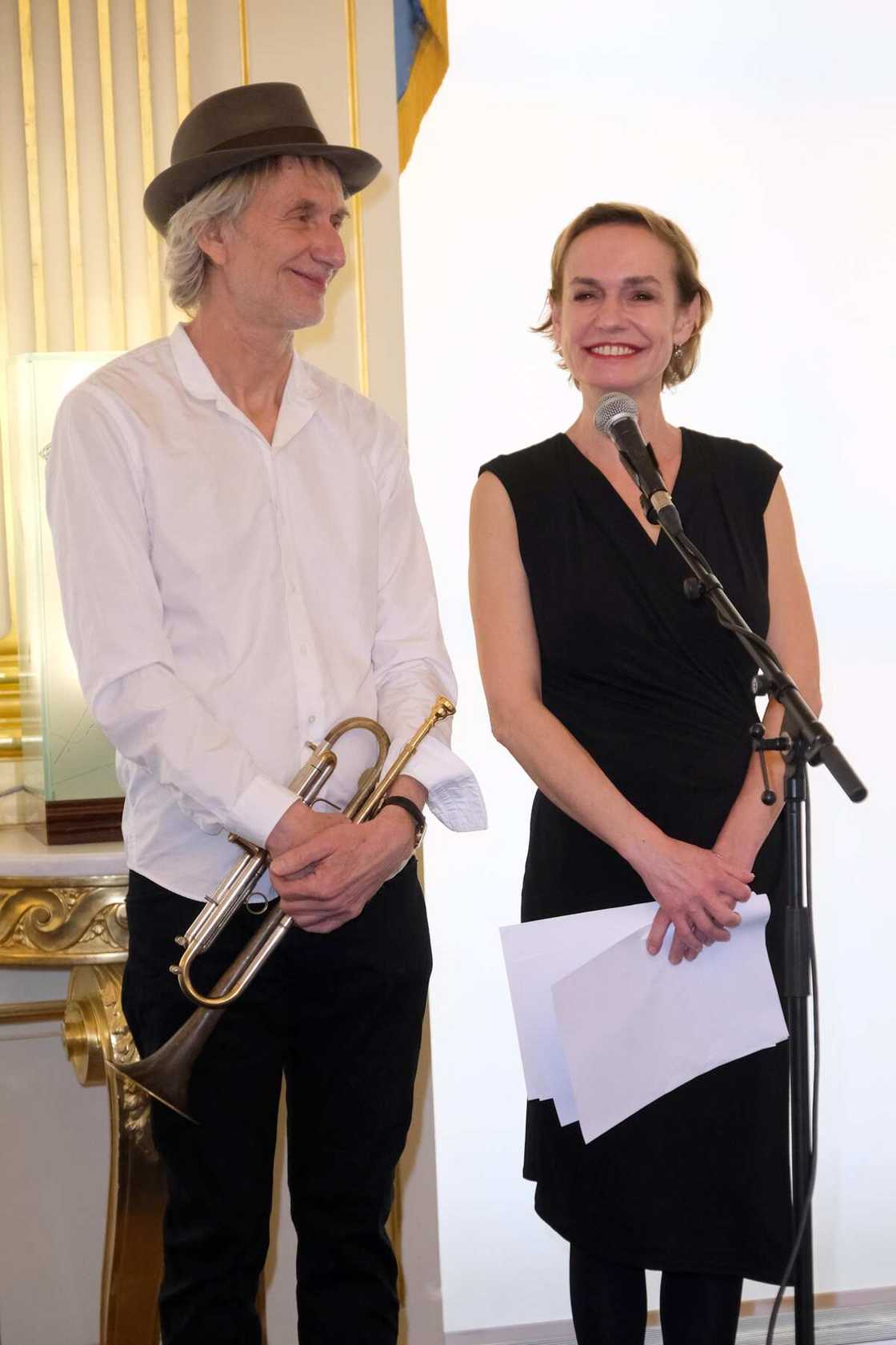 Sandrine Bonnaire compagnon Sandrine Bonnaire compagnon