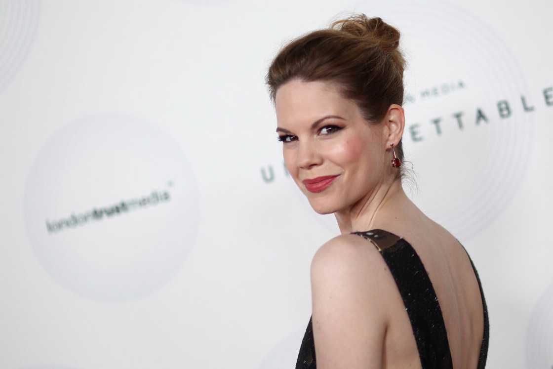 Mariana Klaveno poses in a black dress at The Beverly Hilton Hotel Mariana Klaveno poses in a black dress at The Beverly Hilton Hotel