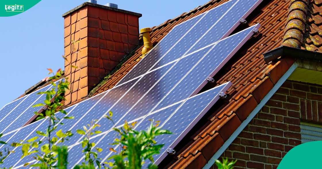 A Nigerian man shared how a company installed solar energy in his community to supply 24/7 electricity A Nigerian man shared how a company installed solar energy in his community to supply 24/7 electricity