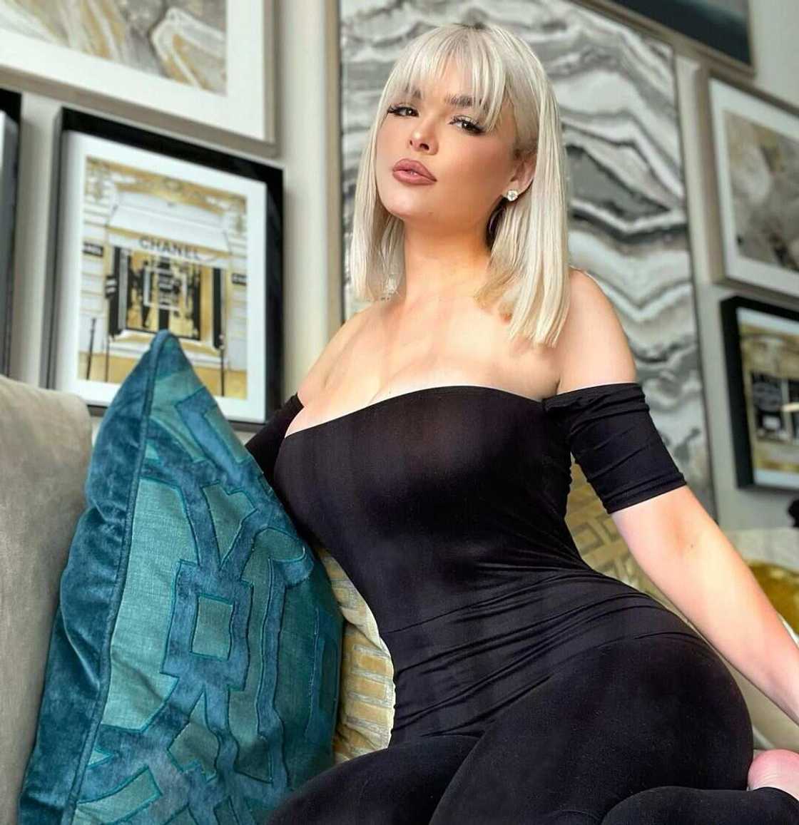 Anna Monroe Anna Monroe
