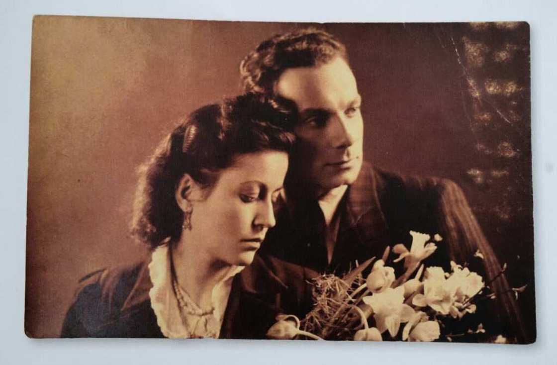 Tragic lovers: the Friemels on their wedding day in Auschwitz Tragic lovers: the Friemels on their wedding day in Auschwitz