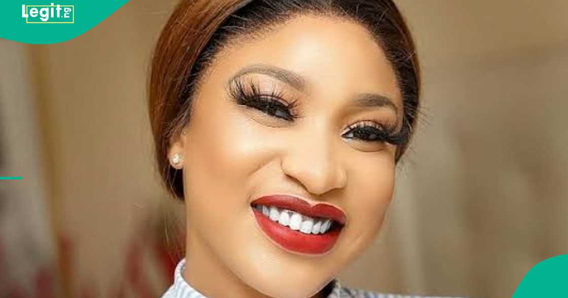 Man accuses Tonto Dikeh of faking repentance. Man accuses Tonto Dikeh of faking repentance.