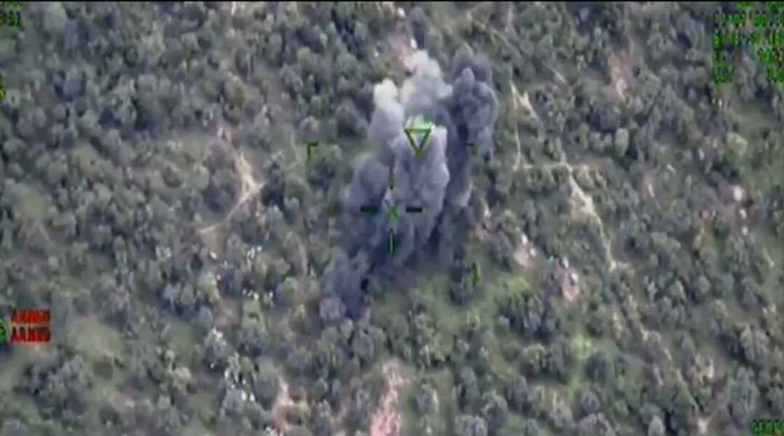 Hotuna da Bidiyo: Sojin sama sun ragargaza maboyar 'yan bindiga da ISWAP a dajin Kuyambana Hotuna da Bidiyo: Sojin sama sun ragargaza maboyar 'yan bindiga da ISWAP a dajin Kuyambana