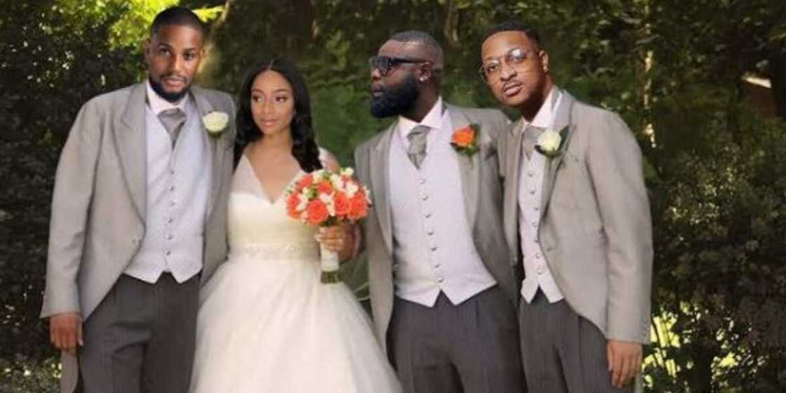 Coat of Arms: Yomi Casual ‘Punishes’ Alex Ekubo, IK Ogbonna, With Oversized Suits Ahead of Actor’s Wedding Coat of Arms: Yomi Casual ‘Punishes’ Alex Ekubo, IK Ogbonna, With Oversized Suits Ahead of Actor’s Wedding