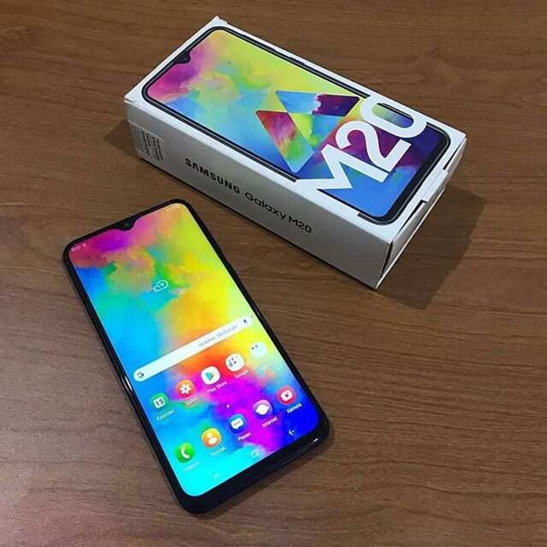 Samsung galaxy m20 review Samsung galaxy m20 review