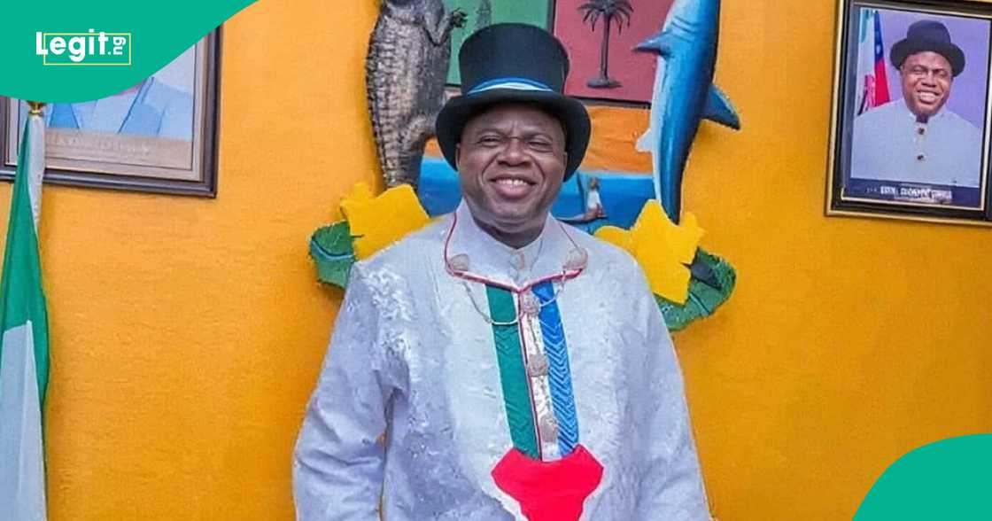 Gwamna Douye Diri ya sauya sheka zuwa jam'iyyar APC Gwamna Douye Diri ya sauya sheka zuwa jam'iyyar APC