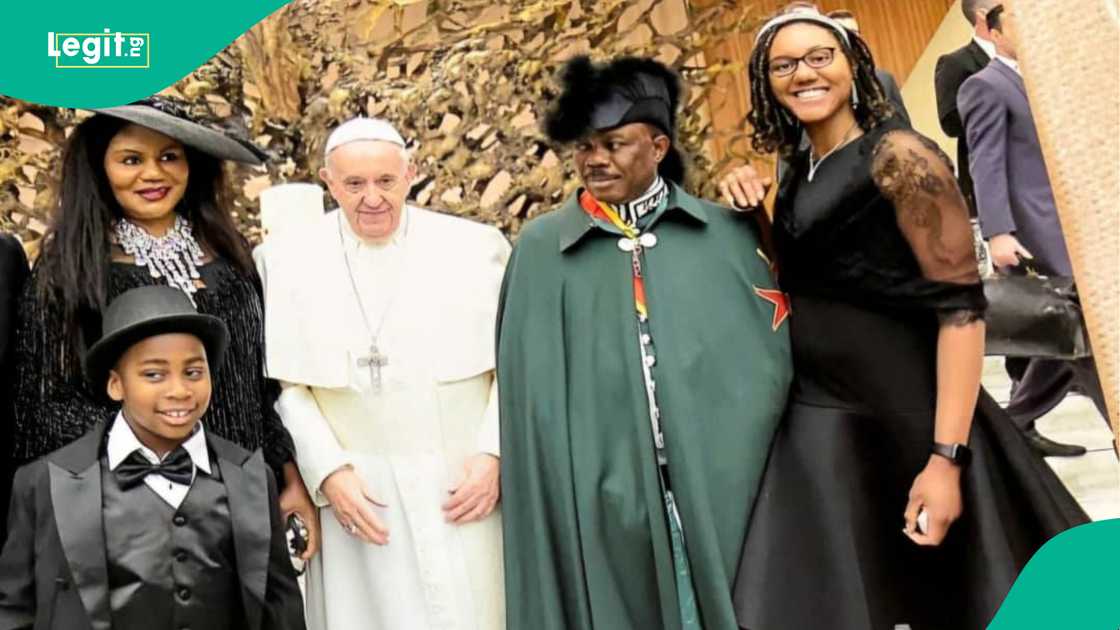 Tsohon gwamna ya yi magana kan mutuwar Fafaroma Francis Tsohon gwamna ya yi magana kan mutuwar Fafaroma Francis