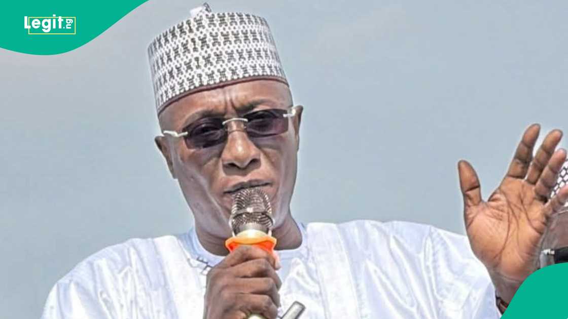 Dan takarar gwamna zai ba mutane man fetur kyauta a Gombe