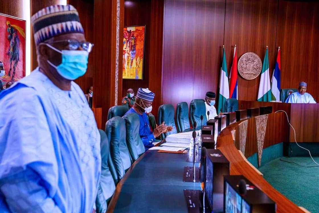 Nigerians React to Attempt Robbery of Buhari’s CoS Residence, Say Nobody Is Safe Again Nigerians React to Attempt Robbery of Buhari’s CoS Residence, Say Nobody Is Safe Again