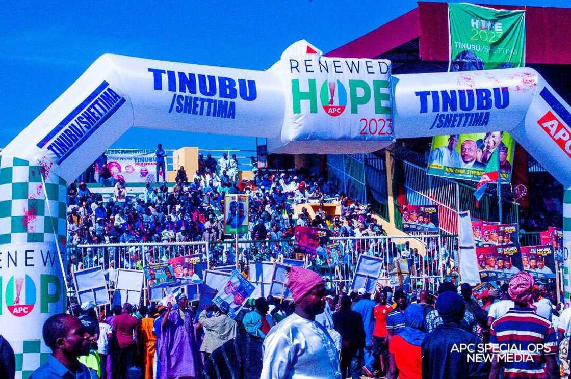 Jam'iyyar APC. Jam'iyyar APC.