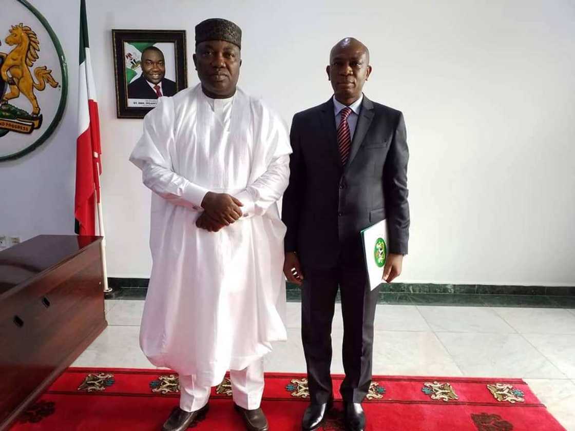 Gov Ugwuanyi swears in commissioners, advisers, retains Uzor as chief of staff Gov Ugwuanyi swears in commissioners, advisers, retains Uzor as chief of staff