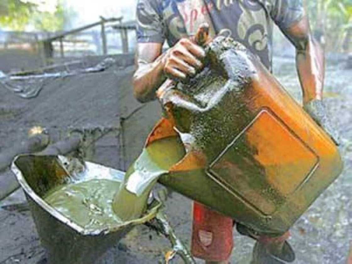 Petrol subsidy under threat as oil price rises Petrol subsidy under threat as oil price rises