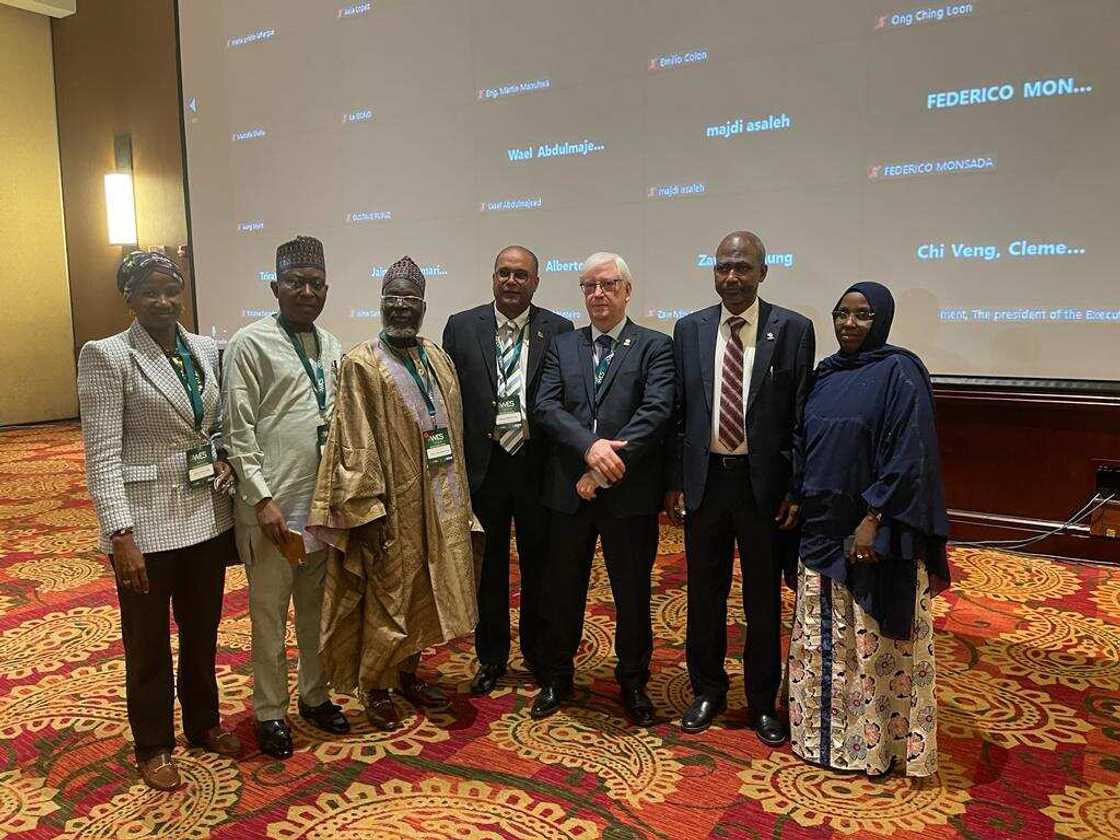 Shugaban kungiyar Injiniyoyin Duniya Shugaban kungiyar Injiniyoyin Duniya