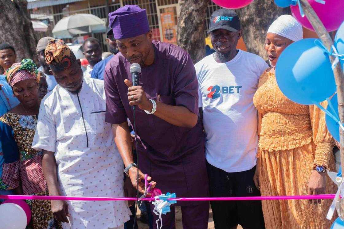 Jubilations as 22Bet Commissions more Water Boreholes, Toilet Facilities in Ibadan Markets Jubilations as 22Bet Commissions more Water Boreholes, Toilet Facilities in Ibadan Markets