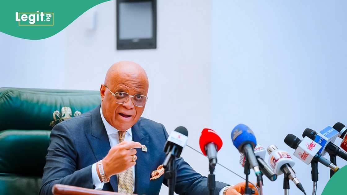 Eno dissolves cabinet, warns against fresh nominations Eno dissolves cabinet, warns against fresh nominations