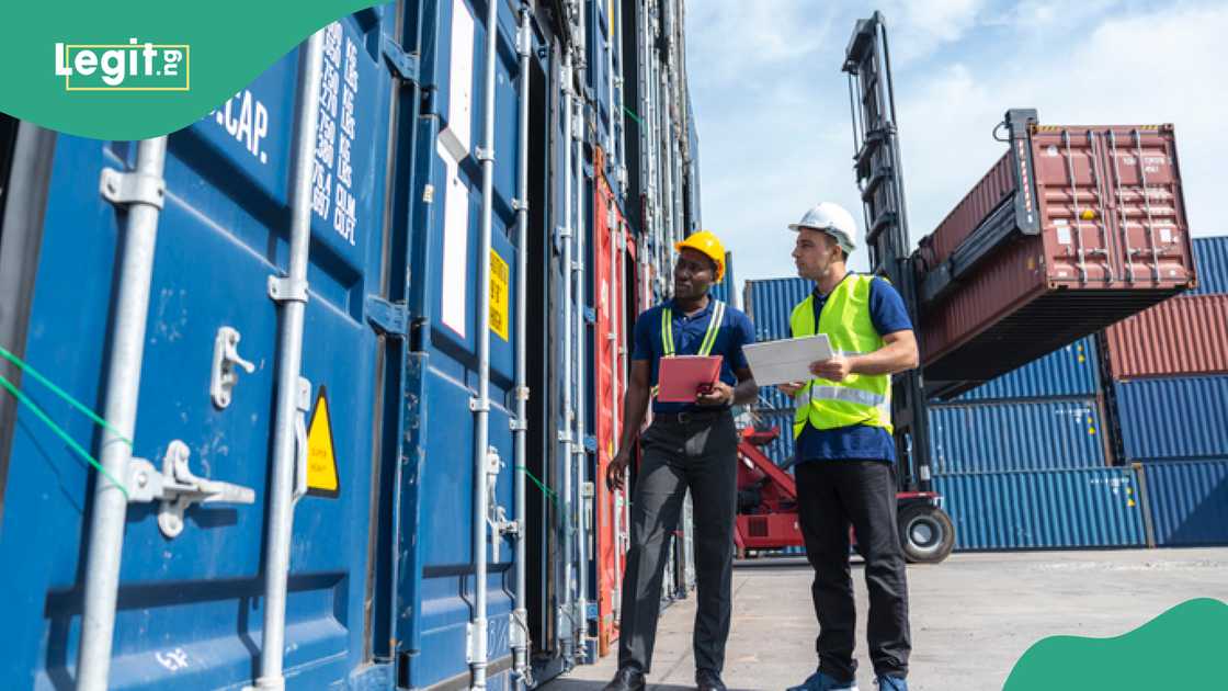 Aliko Dangote expresses optimism as the Nigerian Ports Authority (NPA) partners with Dangote Industries Limited (DIL) amid efforts to grow Nigeria's marine and blue economy sector. Aliko Dangote expresses optimism as the Nigerian Ports Authority (NPA) partners with Dangote Industries Limited (DIL) amid efforts to grow Nigeria's marine and blue economy sector.