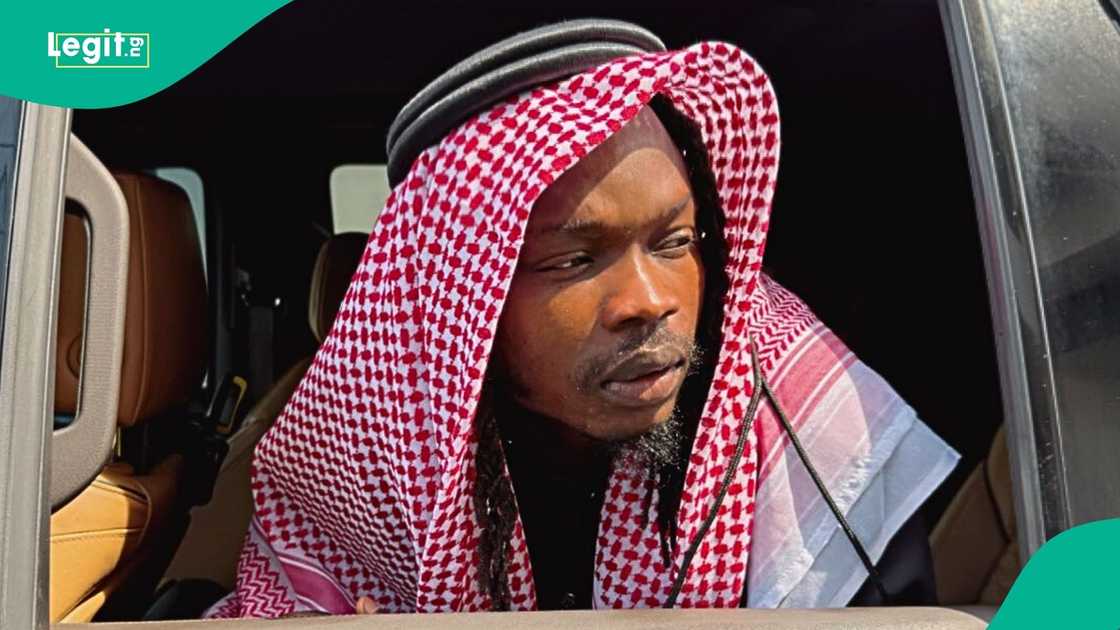 Naira Marley and his children Naira Marley and his children