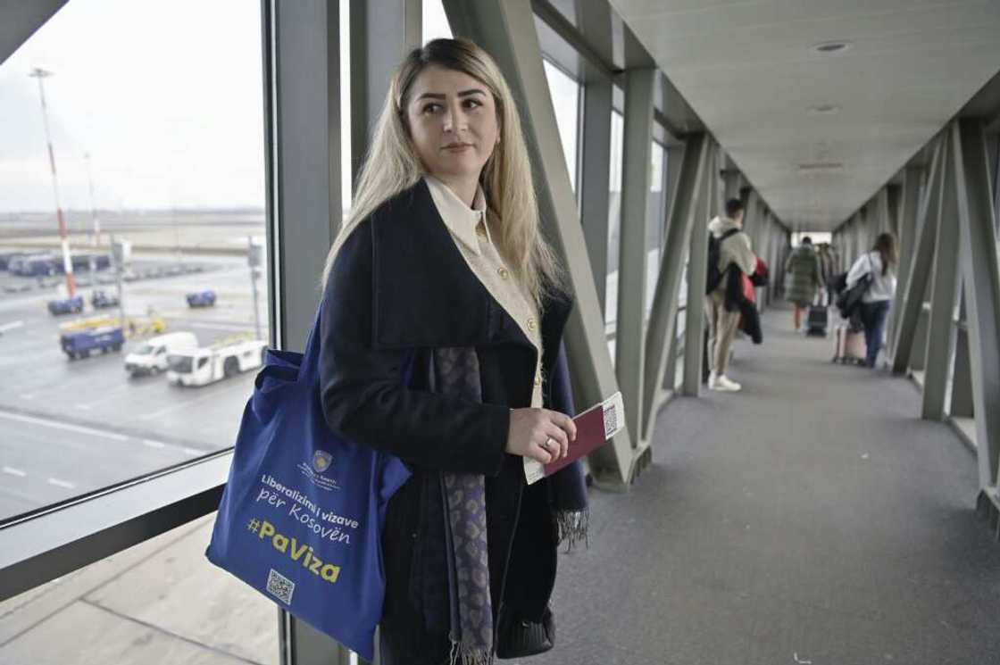Winners of a quiz to raise awareness of the new visa scheme were given bags emblazoned with the words 'Visa Liberalisation for Kosovo #WithoutVisa' Winners of a quiz to raise awareness of the new visa scheme were given bags emblazoned with the words 'Visa Liberalisation for Kosovo #WithoutVisa'