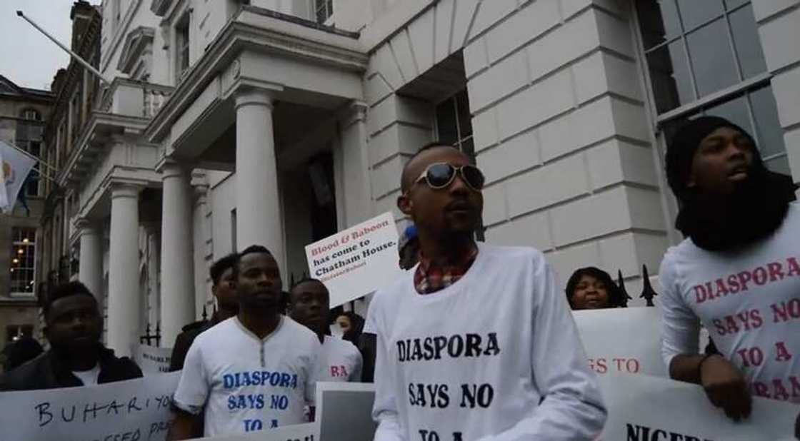 APC a Ingila: Kanzon kuregene, ba a yi zanga-zangar adawa da Buhari a kasar Landan ba APC a Ingila: Kanzon kuregene, ba a yi zanga-zangar adawa da Buhari a kasar Landan ba