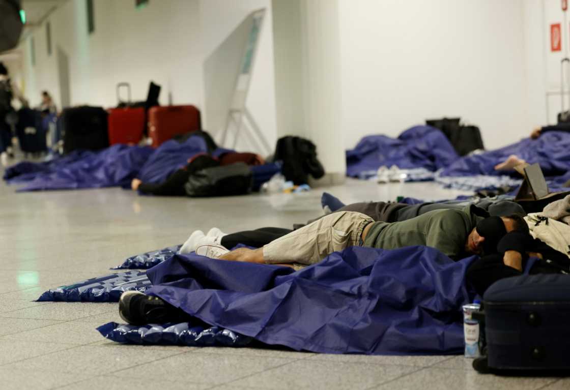 The latest shutdown affected over 6,500 passengers