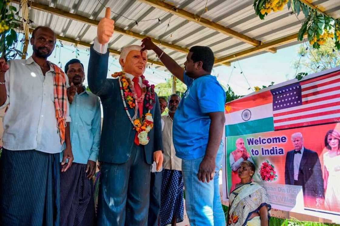 Bussa Krishna: Mutumin da ya dauki shugaban kasar Amurka Donald Trump a matsayin ubangiji Bussa Krishna: Mutumin da ya dauki shugaban kasar Amurka Donald Trump a matsayin ubangiji