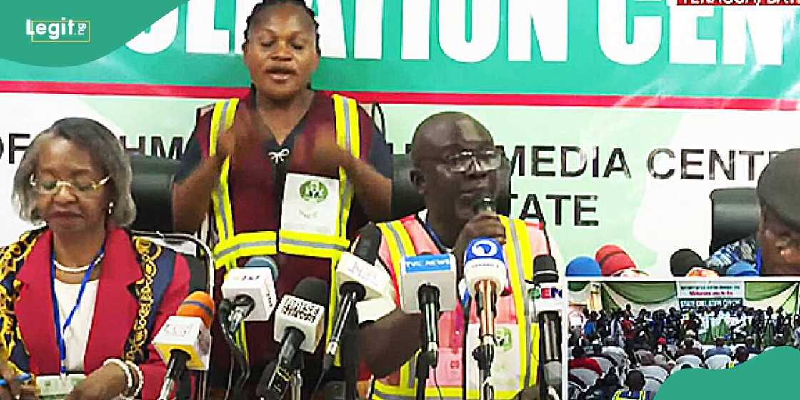 Wakilan APC da Accord sun doku a dakin tattara sakamakon zaben jihar Bayelsa Wakilan APC da Accord sun doku a dakin tattara sakamakon zaben jihar Bayelsa