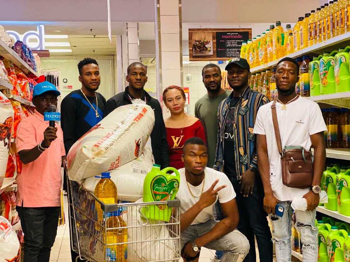 21 Lucky Users to Win a 30 Seconds Shopping Spree on the TECNO Valentine Show Me Love Promo 21 Lucky Users to Win a 30 Seconds Shopping Spree on the TECNO Valentine Show Me Love Promo