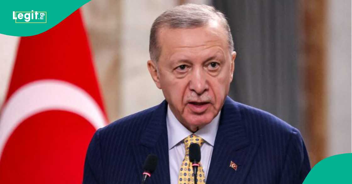 Turkey discloses how many years foreign spouses must live in country before applying for citizenship. Turkey discloses how many years foreign spouses must live in country before applying for citizenship.