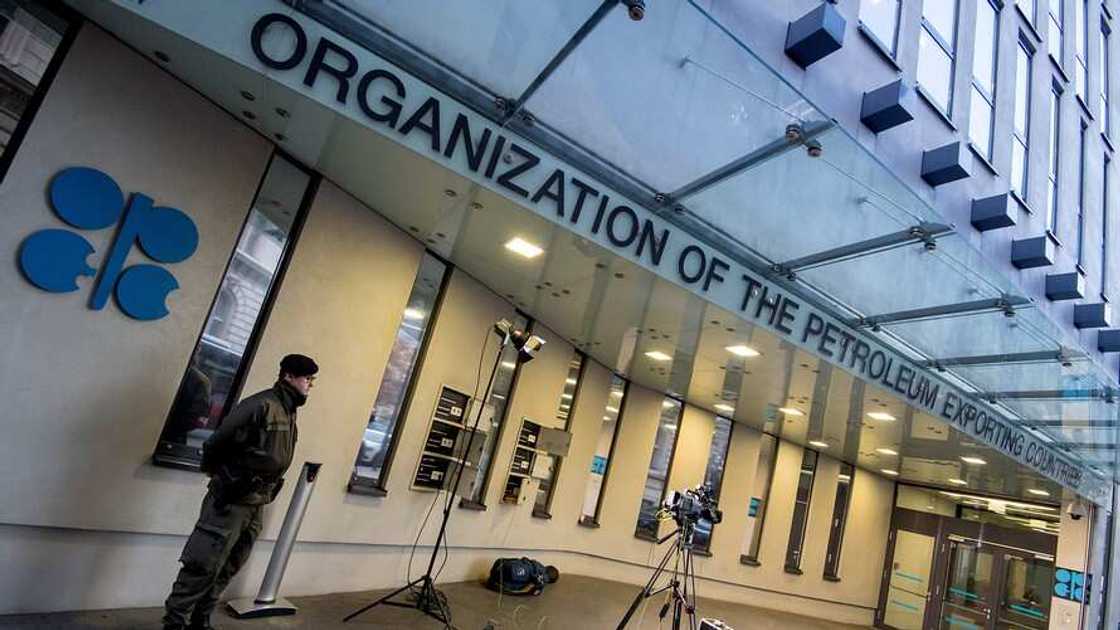 Gangar danyen man Najeriya ya koma $54 a kasuwannin Duniya Gangar danyen man Najeriya ya koma $54 a kasuwannin Duniya