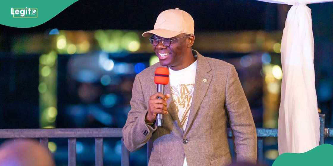 Sanwo-Olu at Makarios Water Display Sanwo-Olu at Makarios Water Display