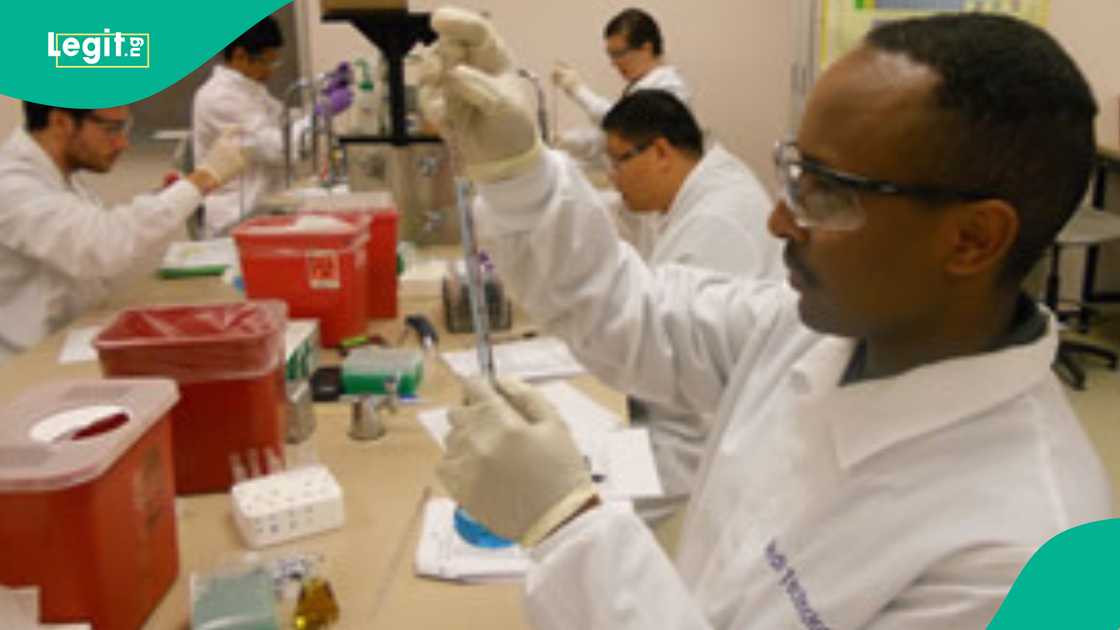 Pharmaceutical Company Opens New Facility Pharmaceutical Company Opens New Facility