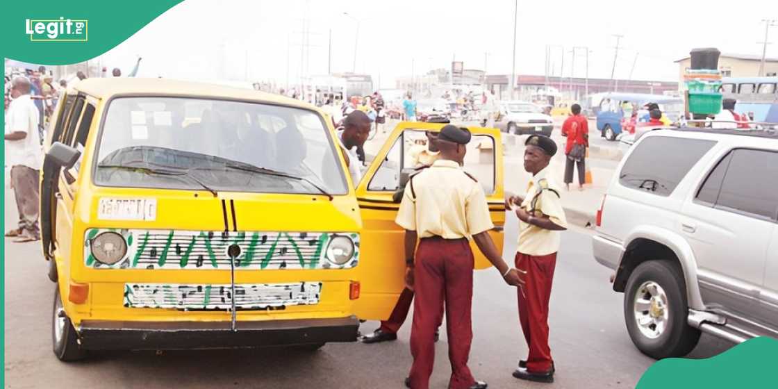 Angry driver takes drastic action in Lagos Angry driver takes drastic action in Lagos