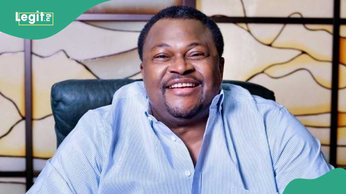 Nigerian billionaire Mike Adenuga meets Ghanaian president, John Mahama. Nigerian billionaire Mike Adenuga meets Ghanaian president, John Mahama.