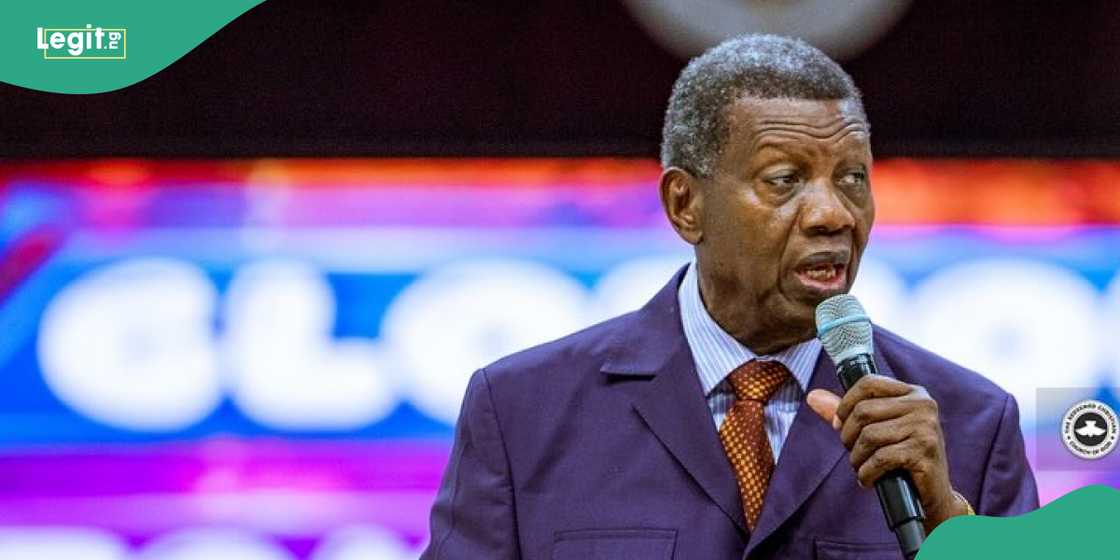 TikToker Seaking reacts to Pastor Adeboye's prophecy he released about having meeting on the moon. TikToker Seaking reacts to Pastor Adeboye's prophecy he released about having meeting on the moon.