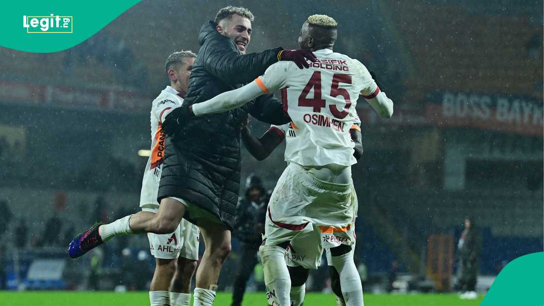 Victor Osimhen Baris Alper Yilmaz, Lucas Torreira Galatasaray, RAMS Basaksehir, Fatih Terim Stadium, Istanbul, Turkiye, Super Lig. Victor Osimhen Baris Alper Yilmaz, Lucas Torreira Galatasaray, RAMS Basaksehir, Fatih Terim Stadium, Istanbul, Turkiye, Super Lig.
