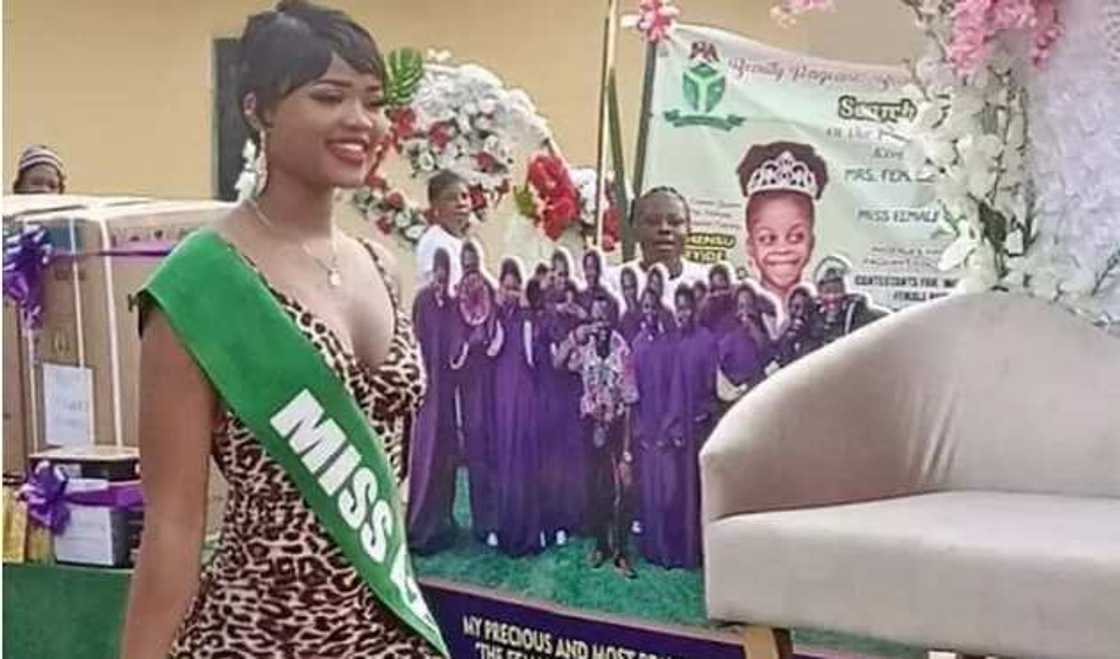 Legas: Matashiyar Da Ake Zargi Da Kisar Kai Ta Lashe Gasar Sarauniyar Kyau a Gidan Yarin Kirikiri Legas: Matashiyar Da Ake Zargi Da Kisar Kai Ta Lashe Gasar Sarauniyar Kyau a Gidan Yarin Kirikiri